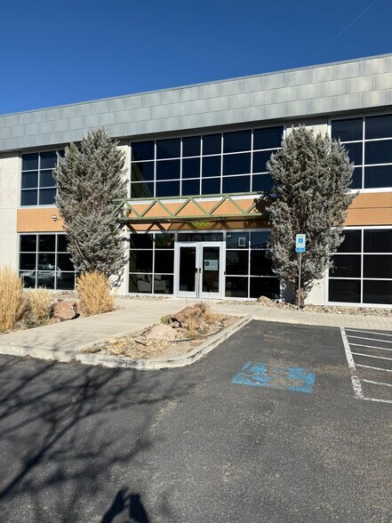 9222 Prototype Dr, Reno, NV à louer - Photo de l’immeuble – Image 1 sur 17