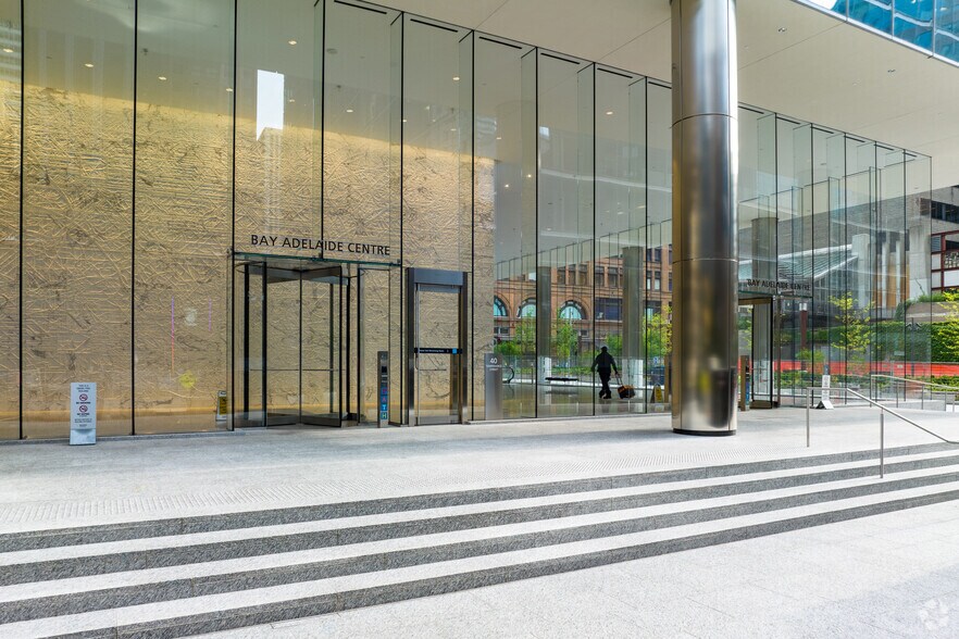 40 Temperance St, Toronto, ON à louer - Photo de l’immeuble – Image 3 sur 5