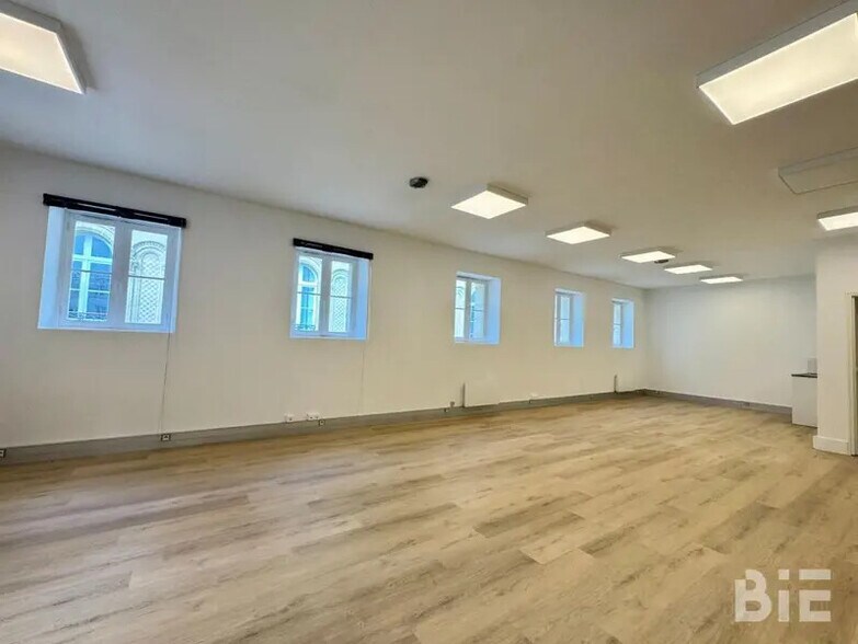 5-7 Rue Fenelon, Bordeaux à louer - Photo intérieure – Image 3 sur 8