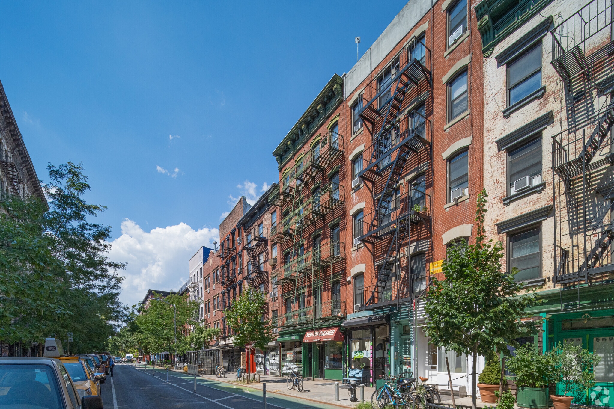 515 E 12th St, New York, NY à vendre Photo principale– Image 1 sur 11