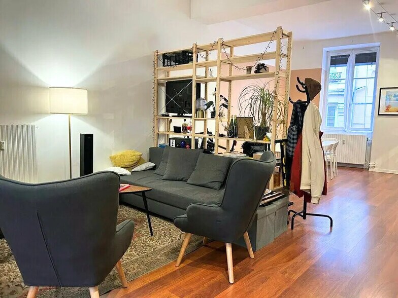 Bureau dans Lyon à louer - Photo de l’immeuble – Image 3 sur 6