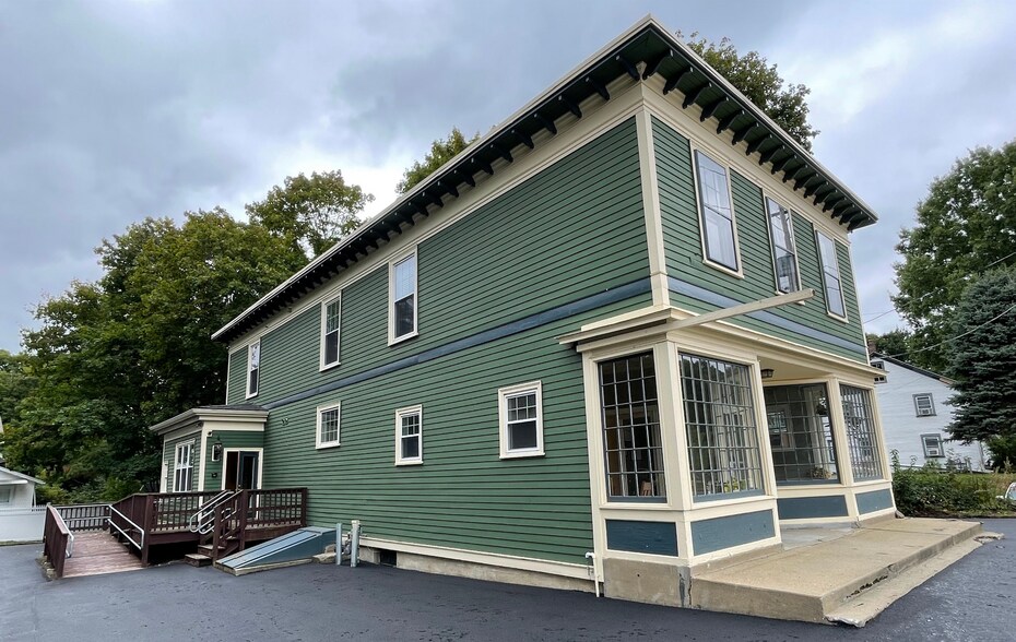 14 Main St, Southborough, MA à louer - Photo de l’immeuble – Image 3 sur 10