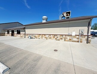 Plus de détails pour 2 Schiber Ct, Maryville, IL - Bureau à louer