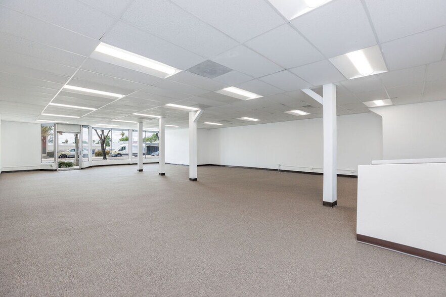 9468-9472 Magnolia Ave, Riverside, CA à louer - Photo de l’immeuble – Image 3 sur 18