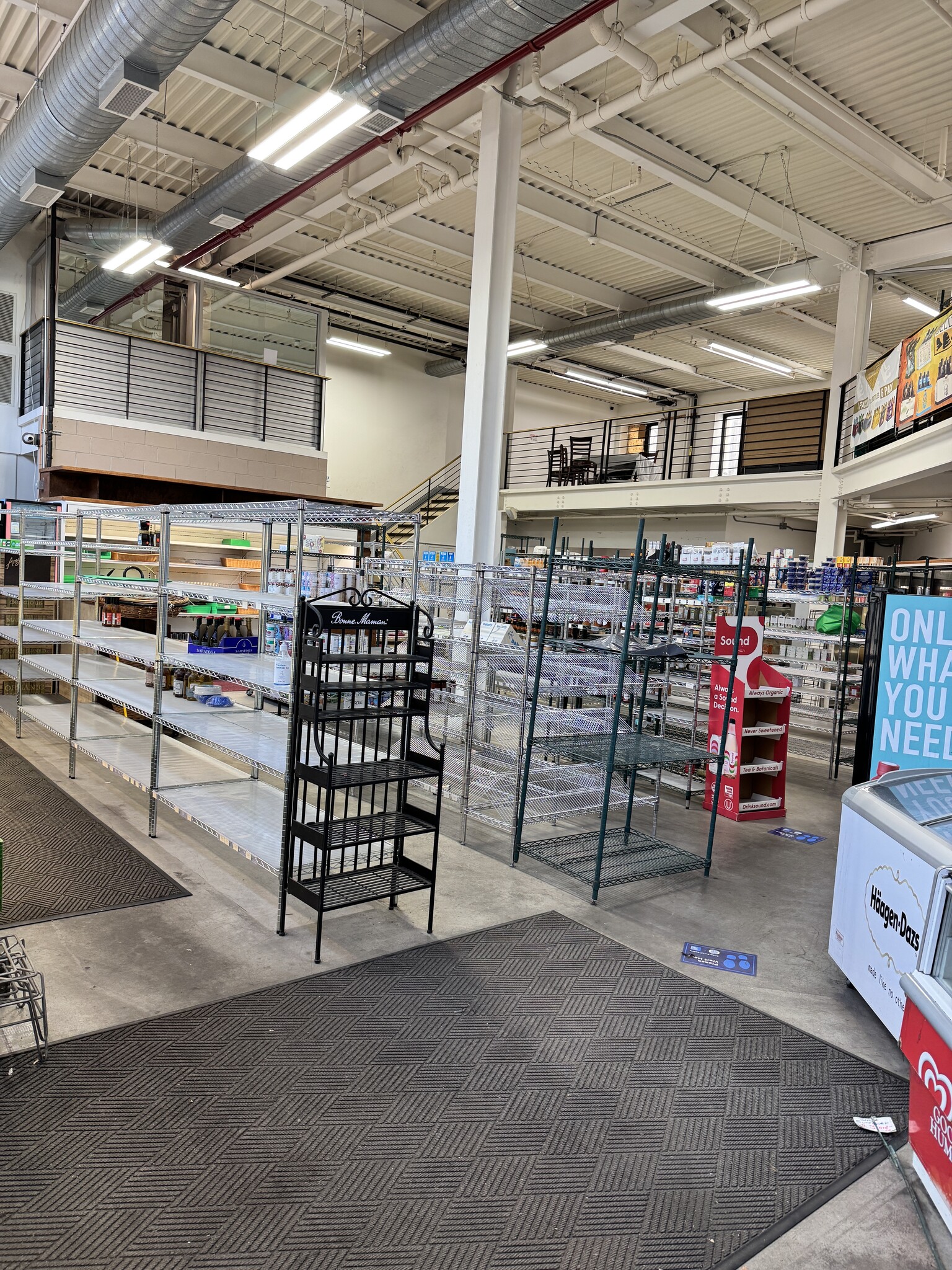 984 Broadway, Brooklyn, NY à louer Photo intérieure– Image 1 sur 5