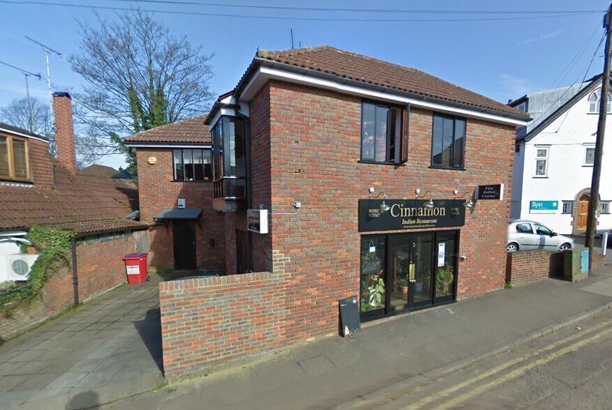 3-3 Thompsons Close, Harpenden à vendre - Photo de l’immeuble – Image 1 sur 4