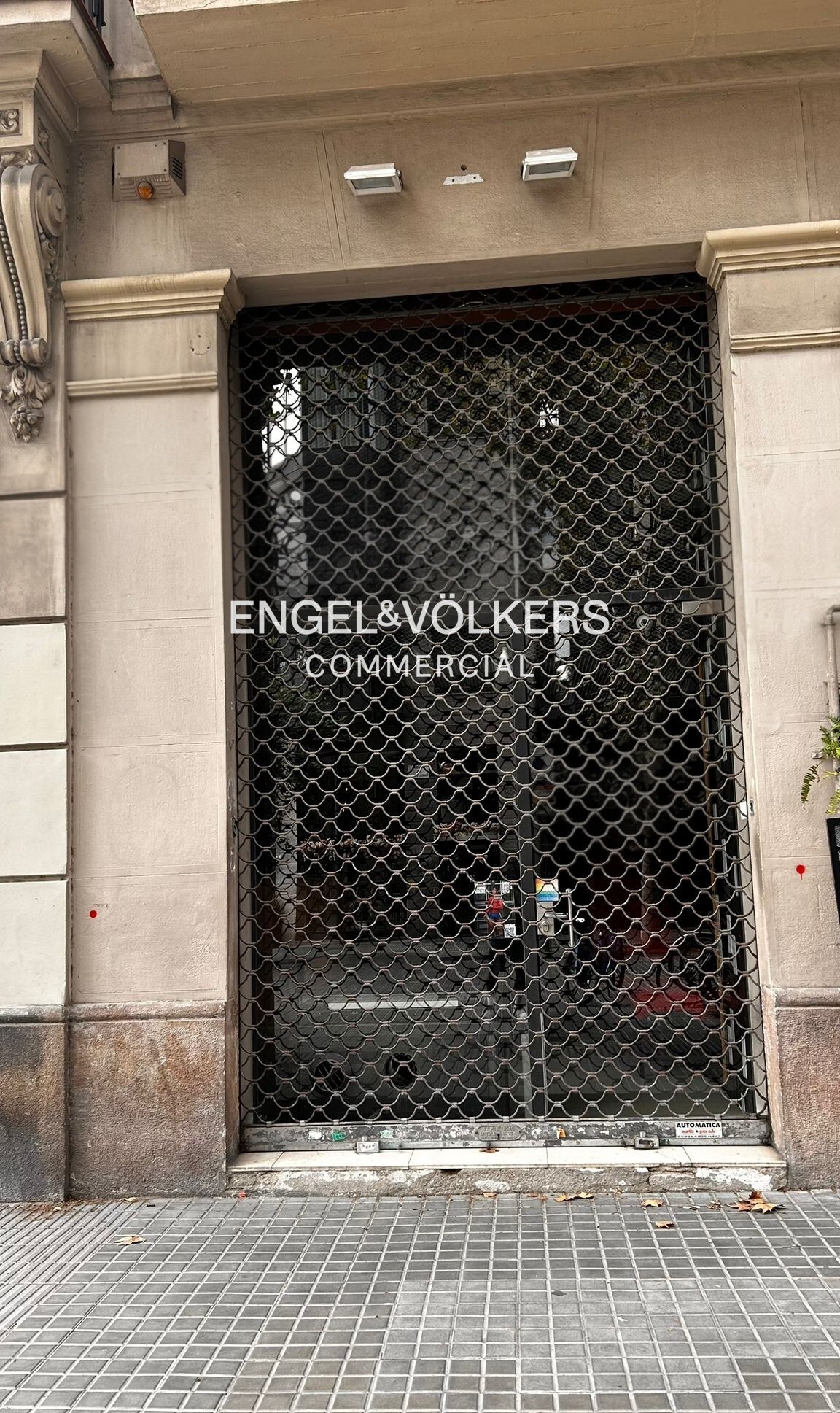 Local commercial dans Barcelone, Barcelona à louer Photo intérieure– Image 1 sur 11