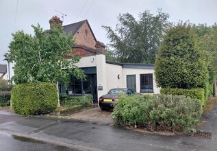 62 Well Ln, Woking à louer Photo de l’immeuble– Image 1 sur 2