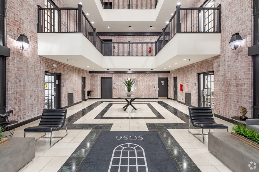 9505 Reisterstown Rd, Owings Mills, MD à louer - Hall d’entrée – Image 1 sur 7