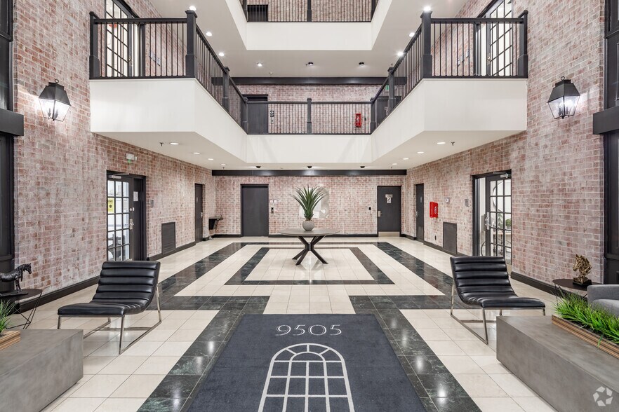 9505 Reisterstown Rd, Owings Mills, MD à louer - Hall d’entrée – Image 2 sur 7