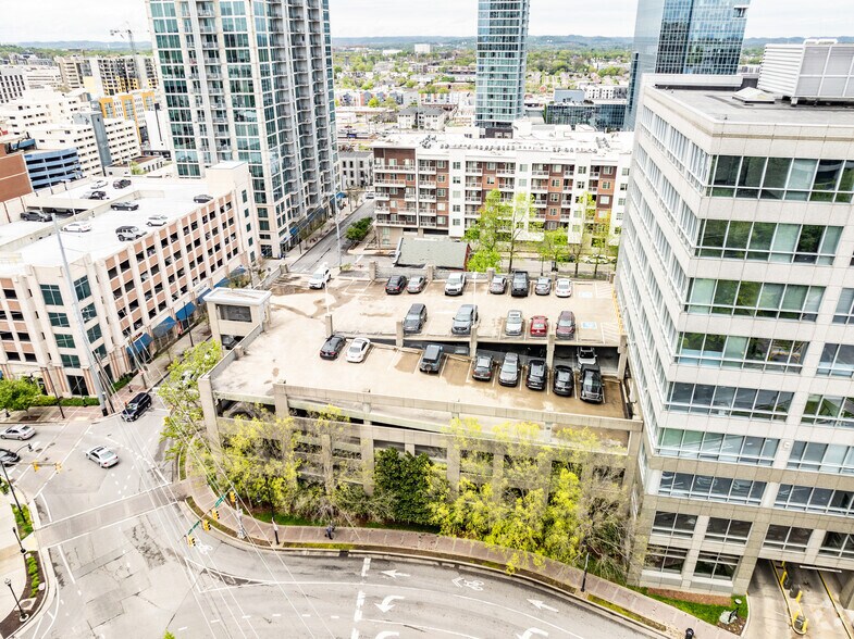 1600 Division St, Nashville, TN à louer - Photo de l’immeuble – Image 3 sur 23