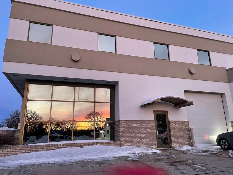 615 Nokomis St, Alexandria, MN à louer - Photo de l’immeuble – Image 2 sur 7