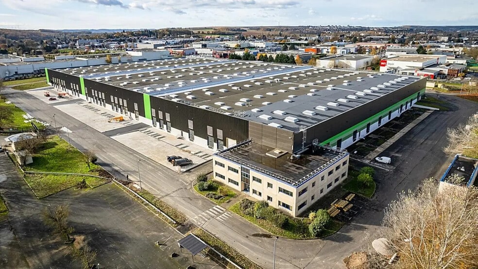 Industriel/Logistique dans Allonne à louer - Photo de l’immeuble – Image 3 sur 10