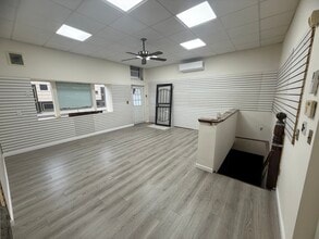 143A Tulip Ave, Floral Park, NY à louer Photo intérieure– Image 1 sur 16