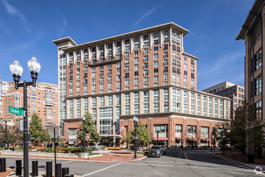 400 Courthouse Sq, Alexandria, VA à louer - Photo de l’immeuble – Image 2 sur 3