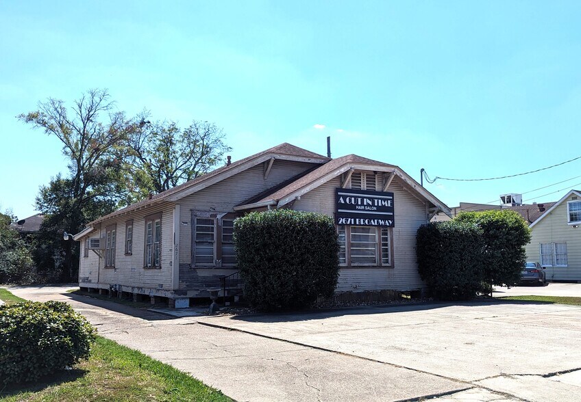2671 Broadway, Beaumont, TX à vendre - Photo de l’immeuble – Image 1 sur 29