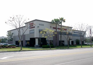 Plus de détails pour 14335-14345 Pipeline Ave, Chino, CA - Local d'activités à louer