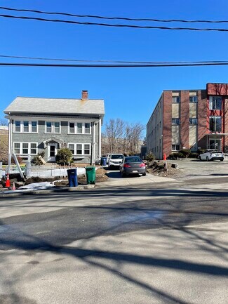 Plus de détails pour 126 Charles St, Auburndale, MA - Logement à vendre