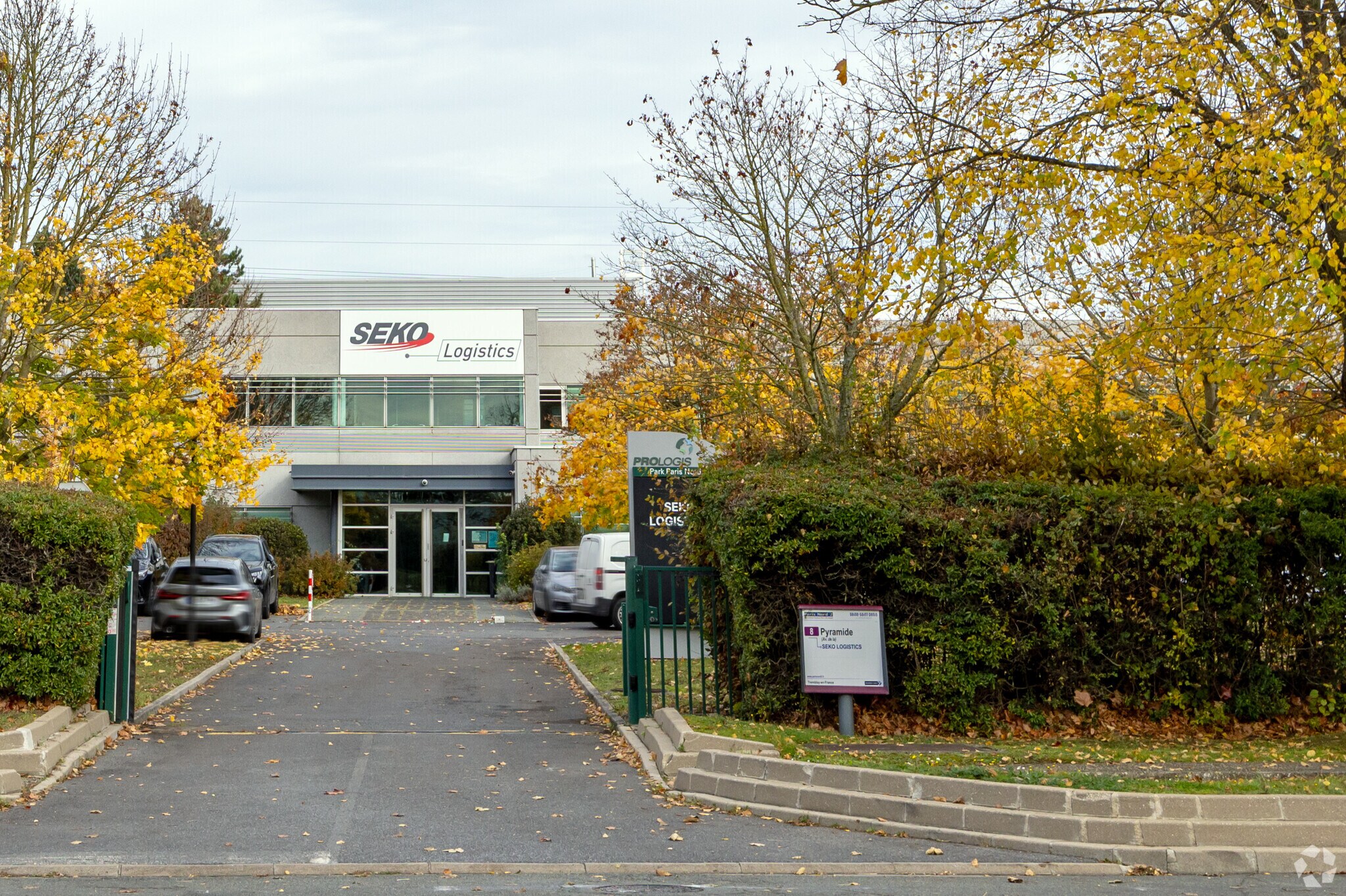 8 Avenue De La Pyramide, Tremblay-en-France à louer Photo principale– Image 1 sur 3