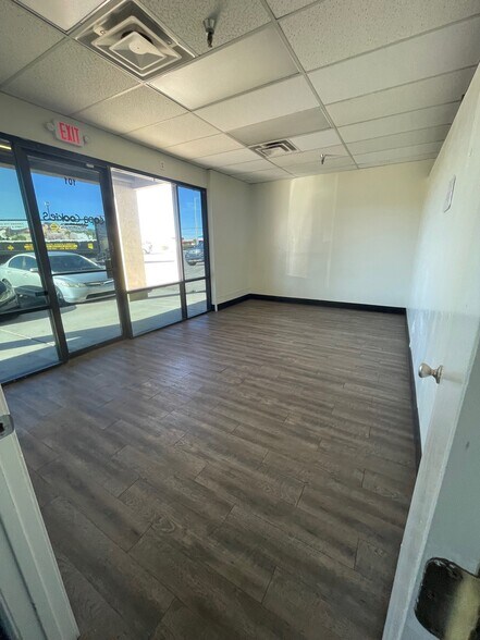 10821-10849 E Apache Trl, Mesa, AZ à louer - Photo de l’immeuble – Image 2 sur 6