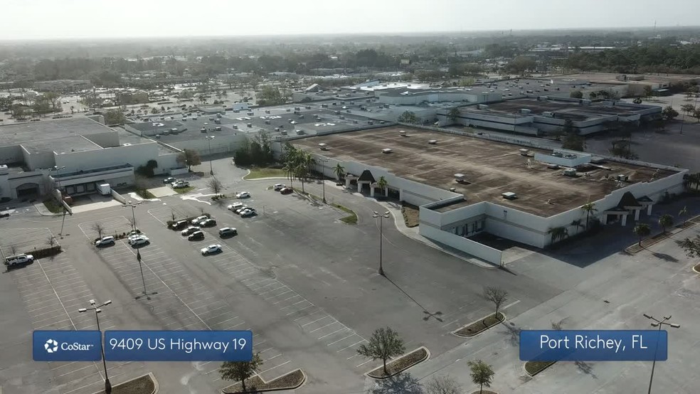 9409 Us Highway 19, Port Richey, FL à louer - Vidéo aérienne – Image 2 sur 26