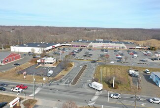 Plus de détails pour 215 E Main St, Clinton, CT - Local commercial à louer