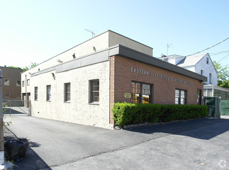 96-98 Fulton St, White Plains, NY à louer - Photo de l’immeuble – Image 2 sur 12