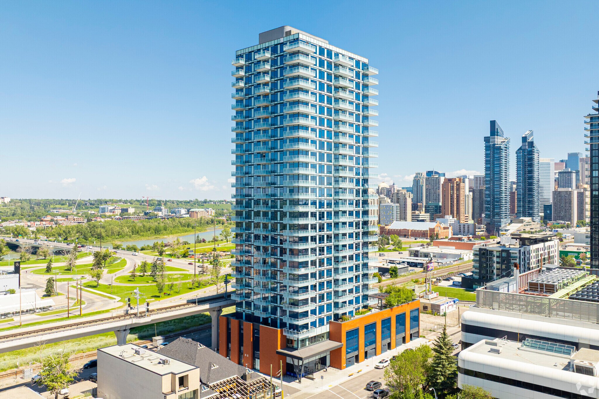 1538 10 Av SW, Calgary, AB à louer Photo de l’immeuble– Image 1 sur 55