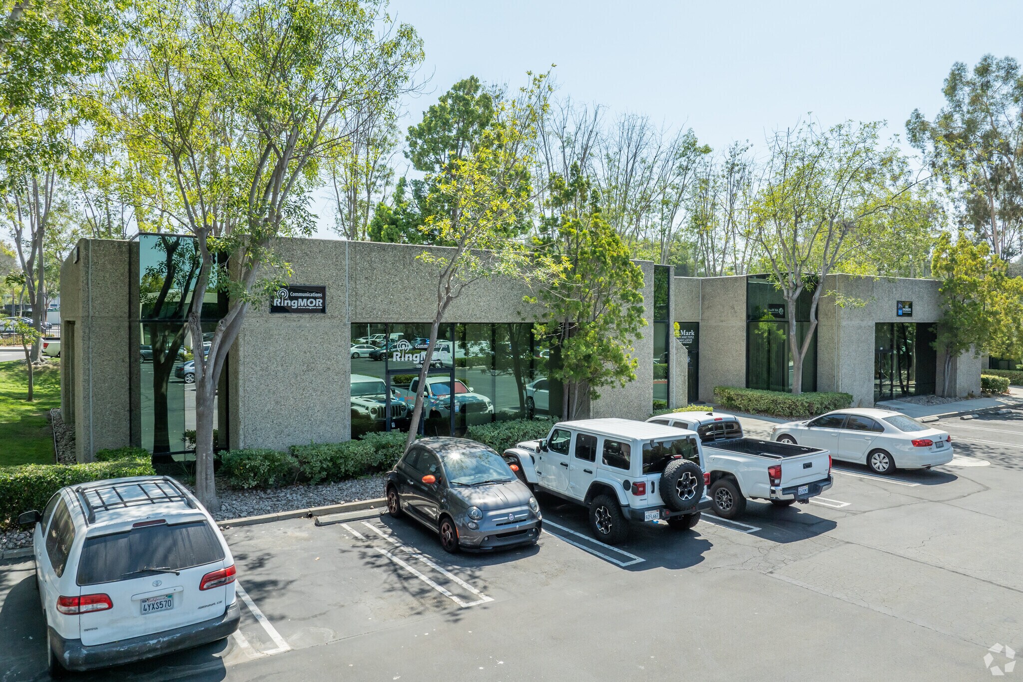 23181 Verdugo Dr, Laguna Hills, CA à louer Photo principale– Image 1 sur 11