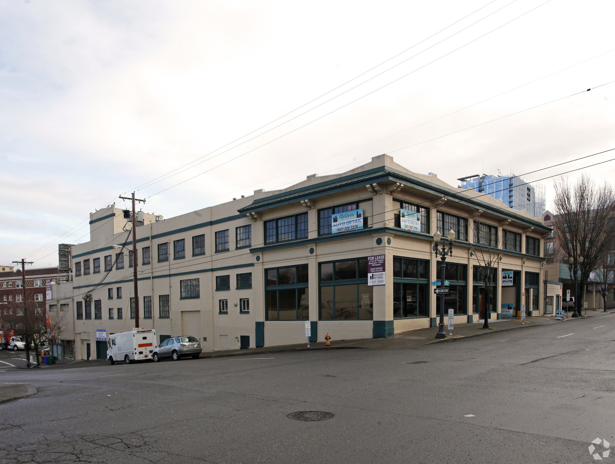 1543-1563 SW Alder St, Portland, OR à louer Photo principale– Image 1 sur 8