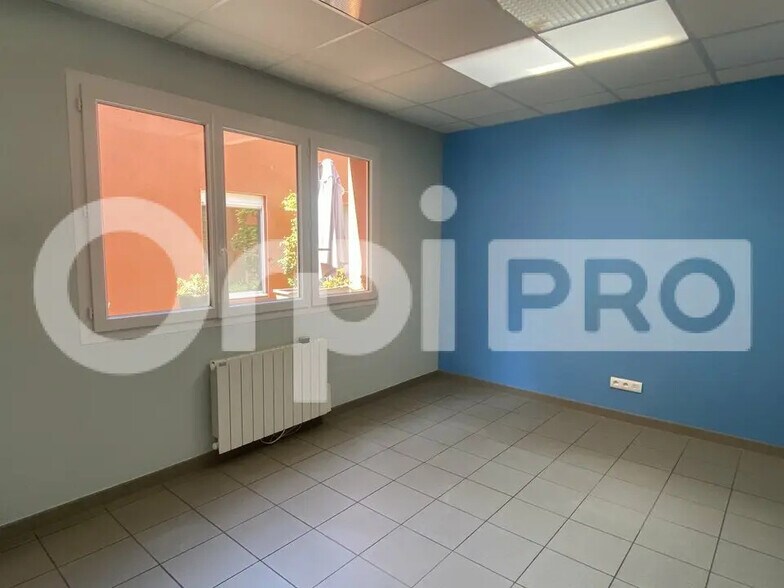 Local commercial dans Le Havre à louer - Photo de l’immeuble – Image 2 sur 7