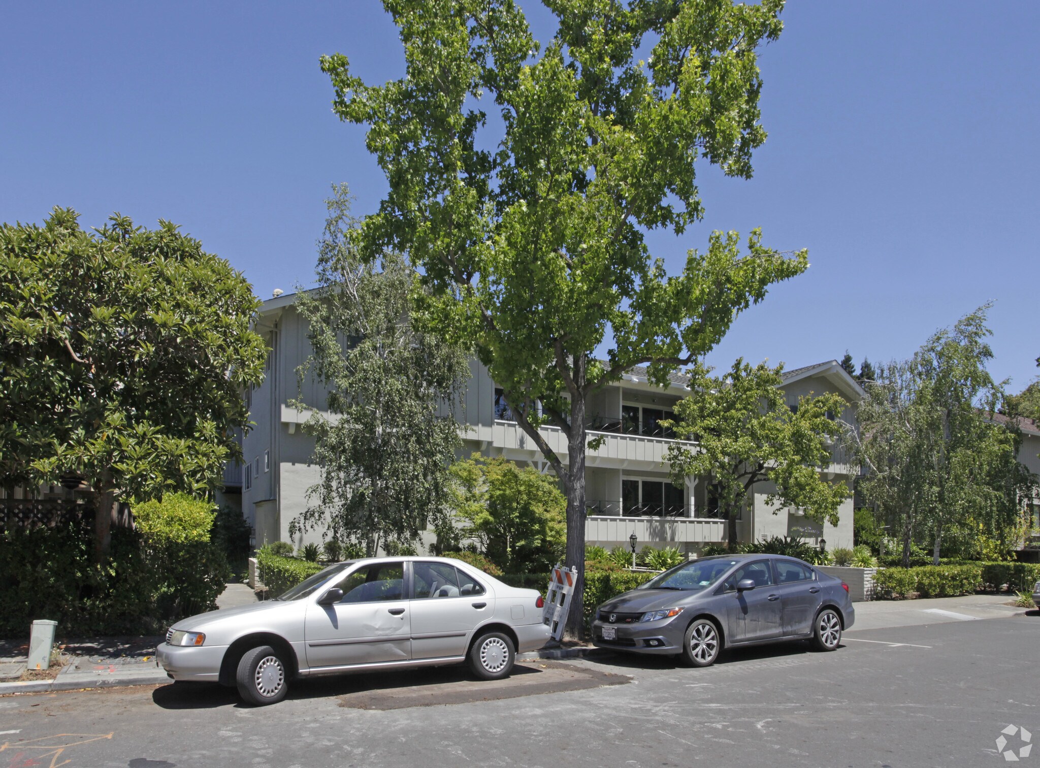 837 Cowper St, Palo Alto, CA à vendre Photo de l’immeuble– Image 1 sur 50