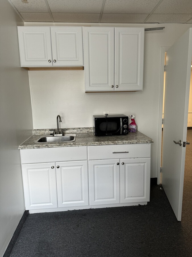5134-5148 Leesburg Pike, Alexandria, VA 22302 - Lot 5136 - - Photo intérieure - Image 2 of 4