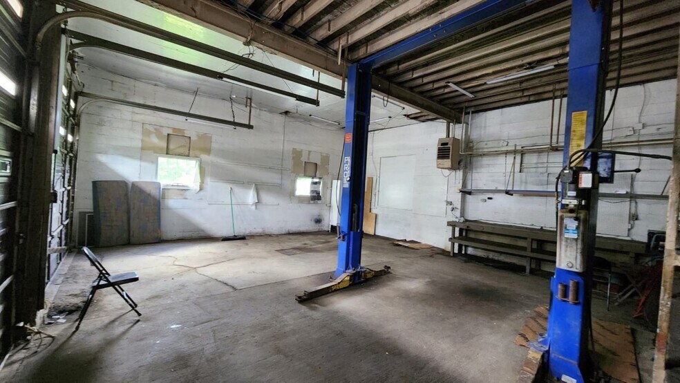 570 Harold Ave, Johnstown, PA à louer - Photo de l’immeuble – Image 2 sur 2