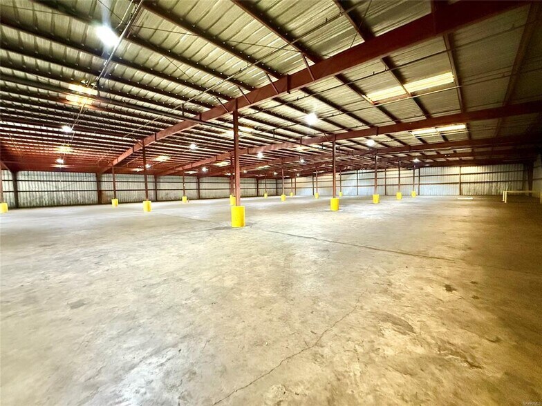 2210 Alabama Ave, Selma, AL à louer - Photo de l’immeuble – Image 1 sur 9