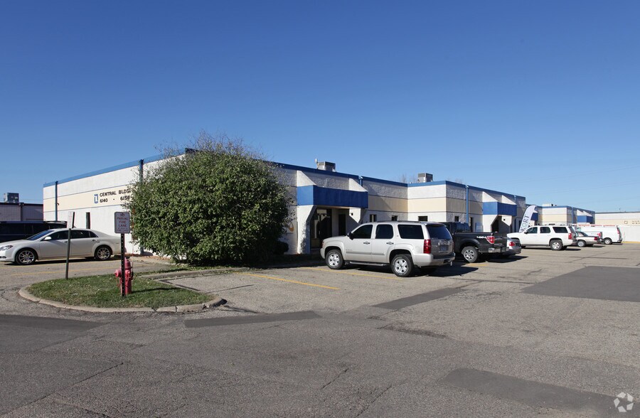 6126-6158 Olson Memorial Hwy, Golden Valley, MN à louer - Photo principale – Image 1 sur 14