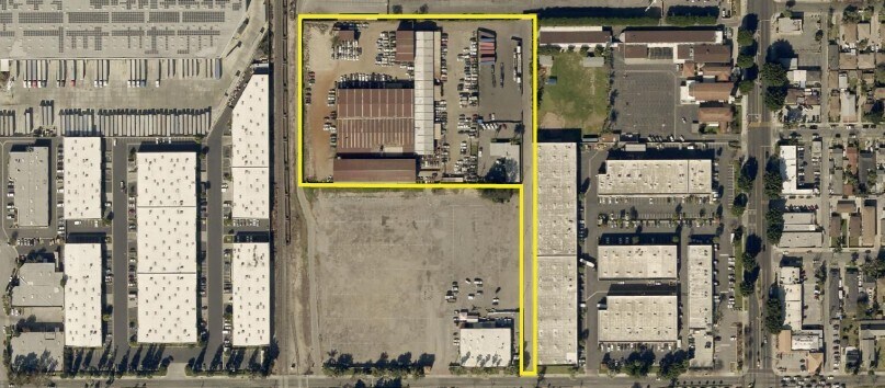 7815 Somerset Blvd, Paramount, CA à louer - Photo de l’immeuble – Image 1 sur 6