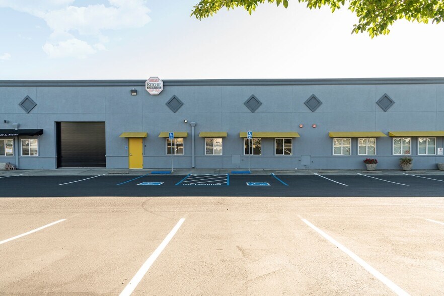2483-2495 Washington Ave, San Leandro, CA à vendre - Photo principale – Image 1 sur 9