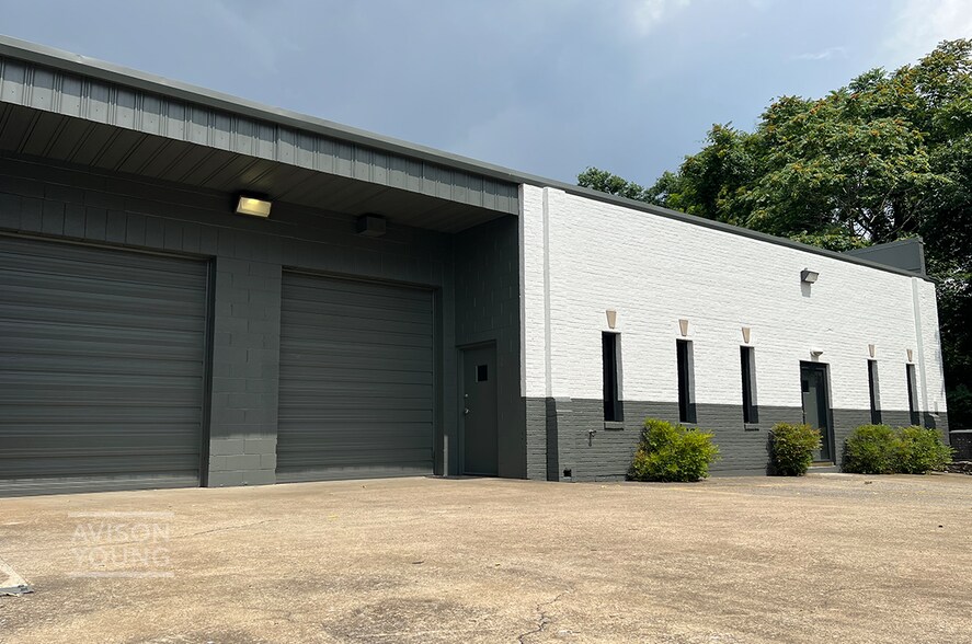 513 Ligon Dr, Nashville, TN à louer - Photo de l’immeuble – Image 3 sur 3