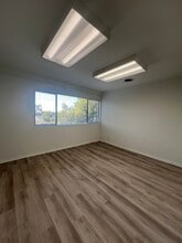 6210 Wilshire Blvd, Los Angeles, CA à louer Photo intérieure– Image 1 sur 2