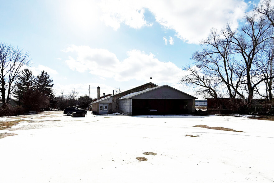 1008 E Crosstown Pky, Kalamazoo, MI à vendre - Photo principale – Image 1 sur 11