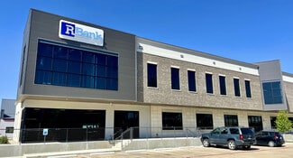 Plus de détails pour 451 University Dr, Fort Worth, TX - Bureau à louer