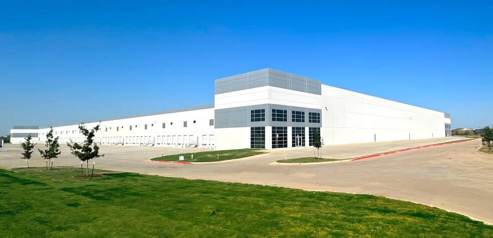 3901 N Sylvania Ave, Fort Worth, TX à louer - Photo de l’immeuble – Image 2 sur 10