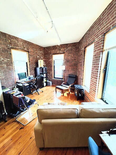 1-11 Gem St, Brooklyn, NY à louer - Photo de l’immeuble – Image 3 sur 21