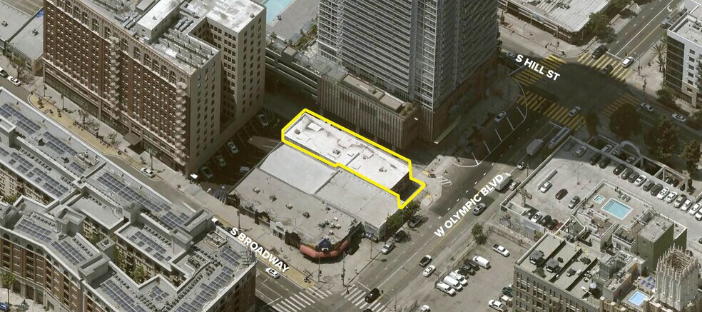 214 W Olympic Blvd, Los Angeles, CA à vendre - Photo de l’immeuble – Image 1 sur 1
