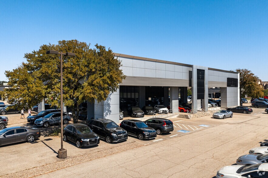3333 W Plano Pky, Plano, TX à louer - Photo principale – Image 1 sur 8