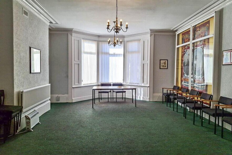 143 Westoe Rd, South Shields à vendre - Photo de l’immeuble – Image 3 sur 8