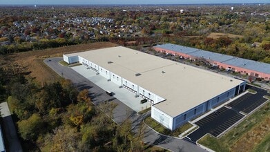 8110-8118 Lemont Rd, Woodridge, IL à louer Photo intérieure– Image 2 sur 7