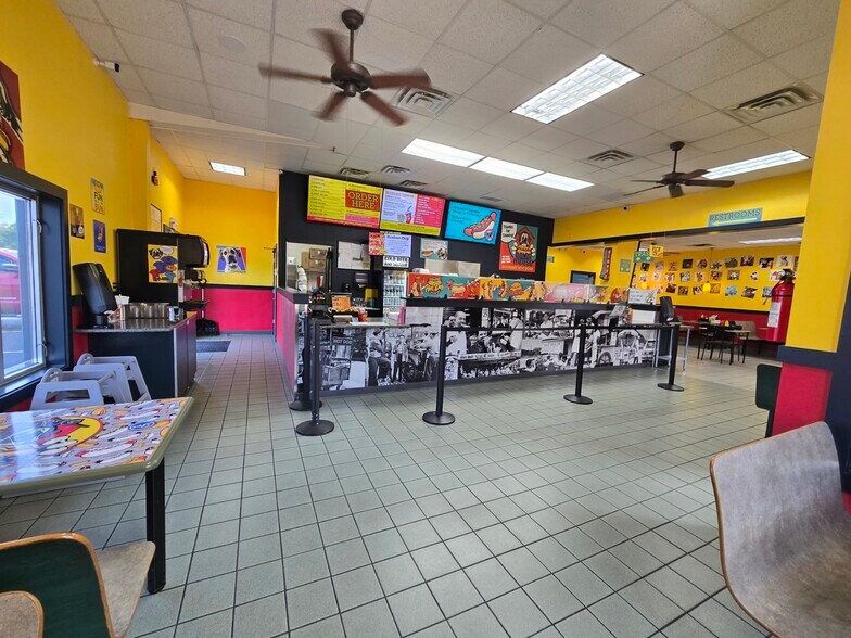 4111 Schofield Ave, Schofield, WI à louer - Photo de l’immeuble – Image 3 sur 12