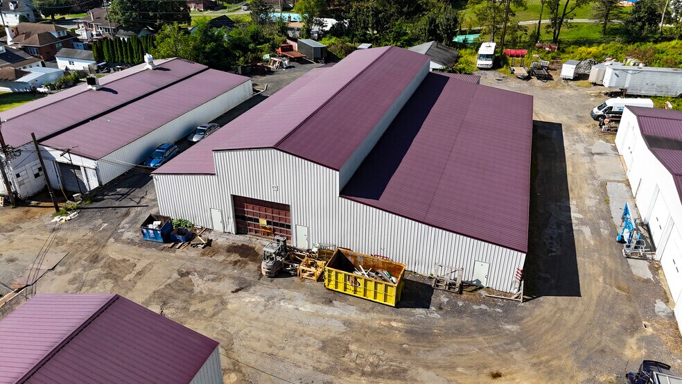 813 S Reading Ave, Boyertown, PA à louer - Photo de l’immeuble – Image 3 sur 9